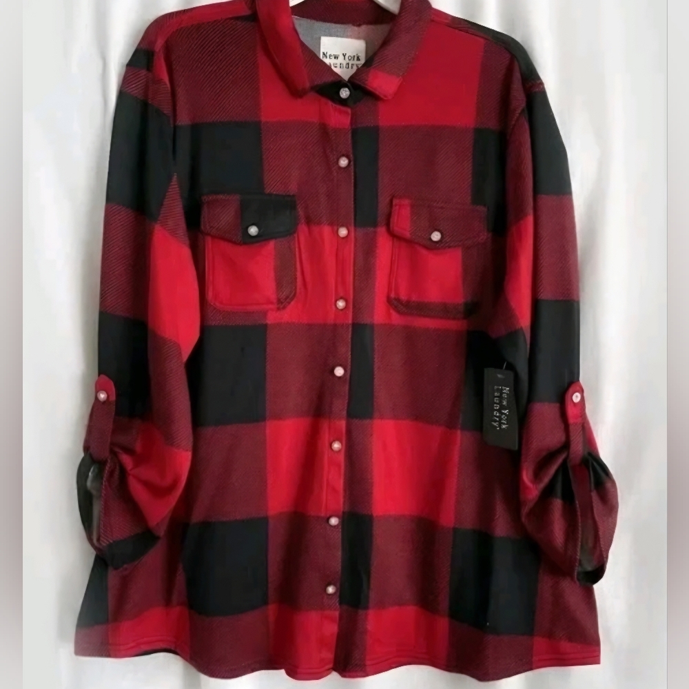 New‎ York Laundry women's shirt. Long sleeve. Red-black. Size Plus 3X New NWT